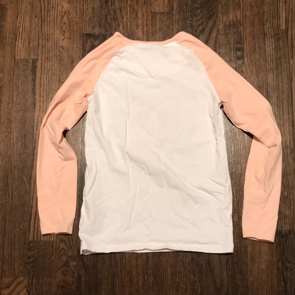 M&S - Lounge - Picture 3 of 4